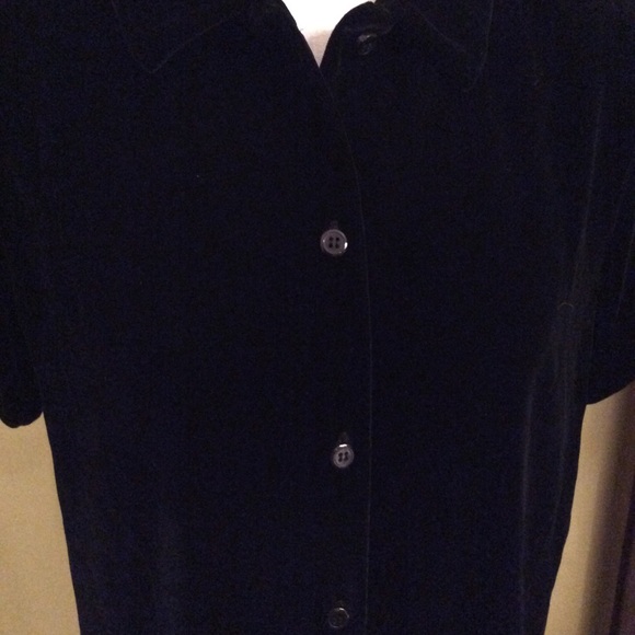 Pretty JNY Black Velvet Short Sleeve Blouse Size 8 - Picture 4 of 13